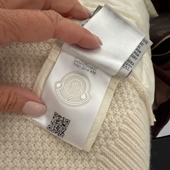 Moncler Girls Off White Puffer Winter Ski Fall Zip Jacket - Picture 11 of 16